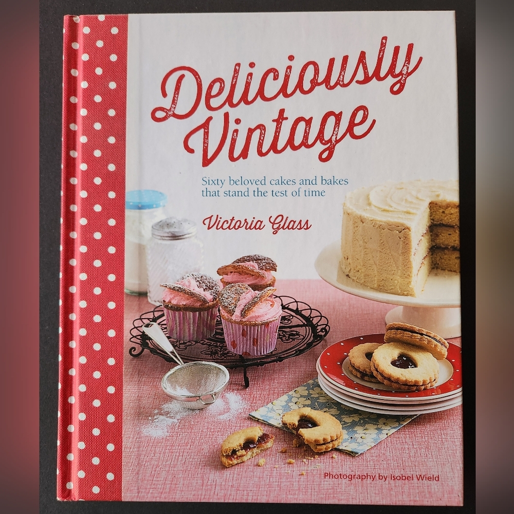 Red Vintage-Inspired Cookbook for Kitchen Lovers
